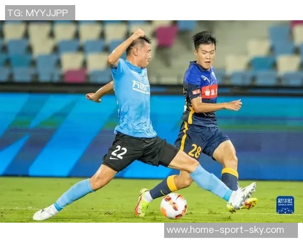 广州富力迎战大连一方争夺中超积分榜重要位置的关键之战